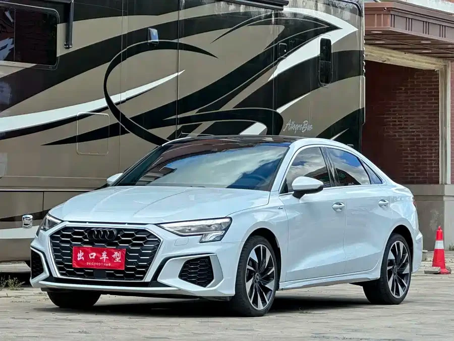 Mercedes-Benz A-class model A 180 L sports sedan