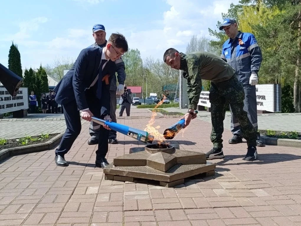🔥 В селе Гавриловка 2-я торжественно зажгли Вечный огонь в рамках всероссийского проек...