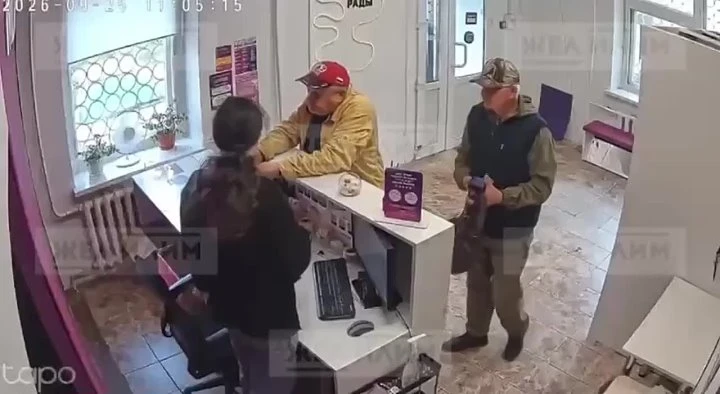 🚓 В Железногорске-Илимском посетители устроили драку в ПВЗ