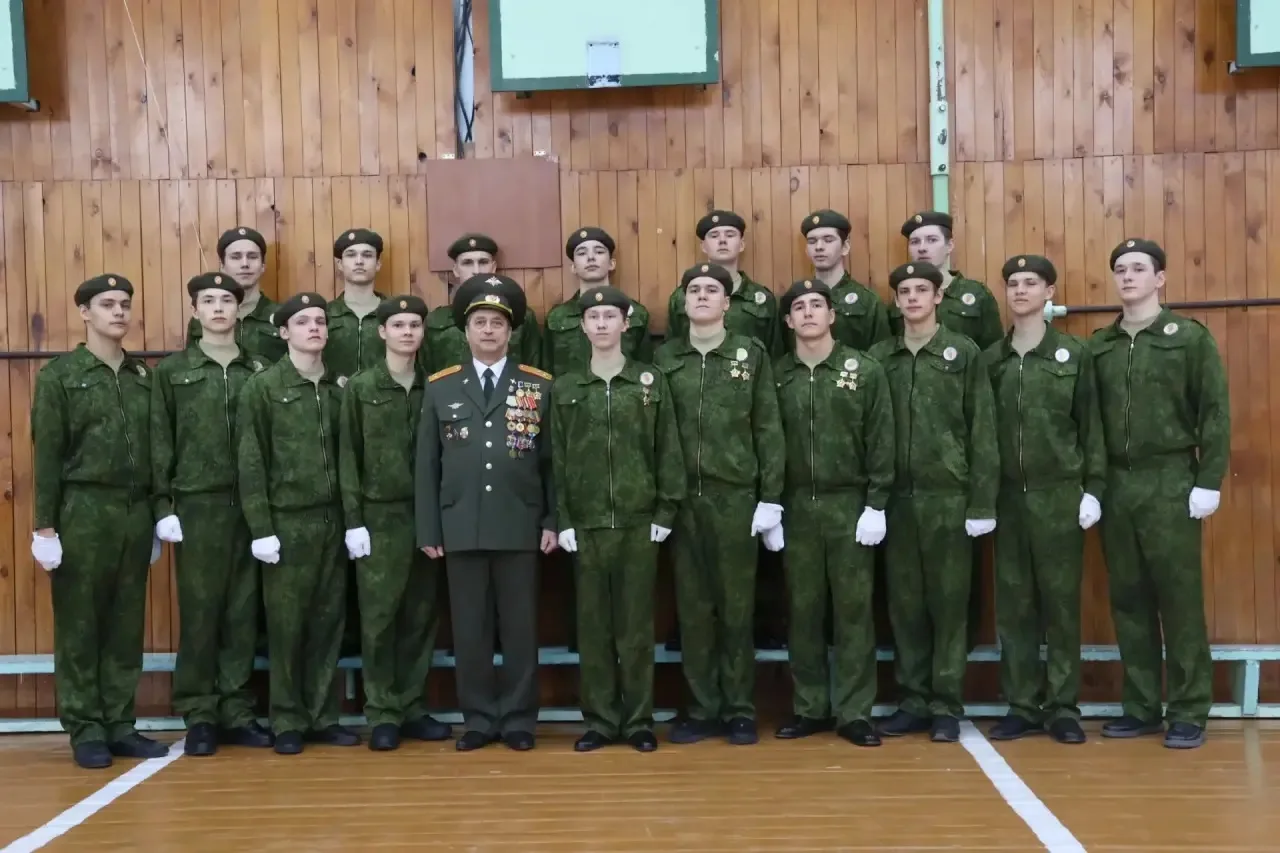 🇷🇺 РАВНЯЕМСЯ НА НАШИХ! ИТОГИ КОНКУРСА «НА ЗНАМЯ ПОБЕДЫ РАВНЯЕМ ШАГ»  С гордостью подводим итоги учас