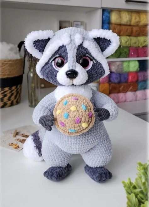 Плюшевый енотик 🦝