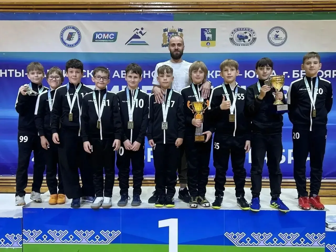 Золото Арктических игр — награда за характер и командный дух💪 !