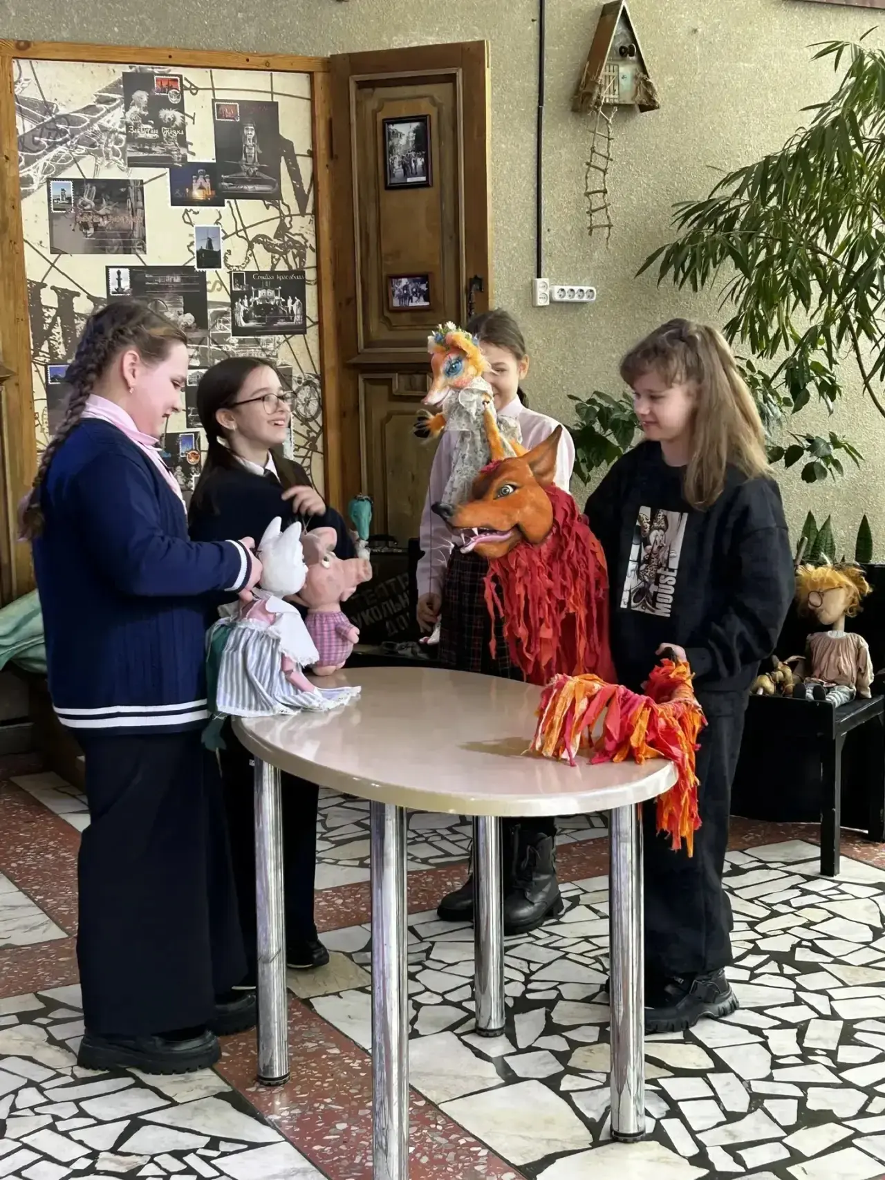 🎭 Как ненадолго стать артистом-кукловодом?  Сегодня гимназисты 3 «А» класса стали настоящими первопр