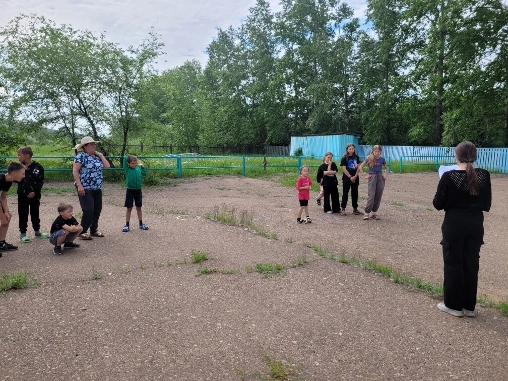 🏀24 июня в нашем школьном лагере прошли спортивные соревнования " Весёлые старты ".
Программа " Ве
