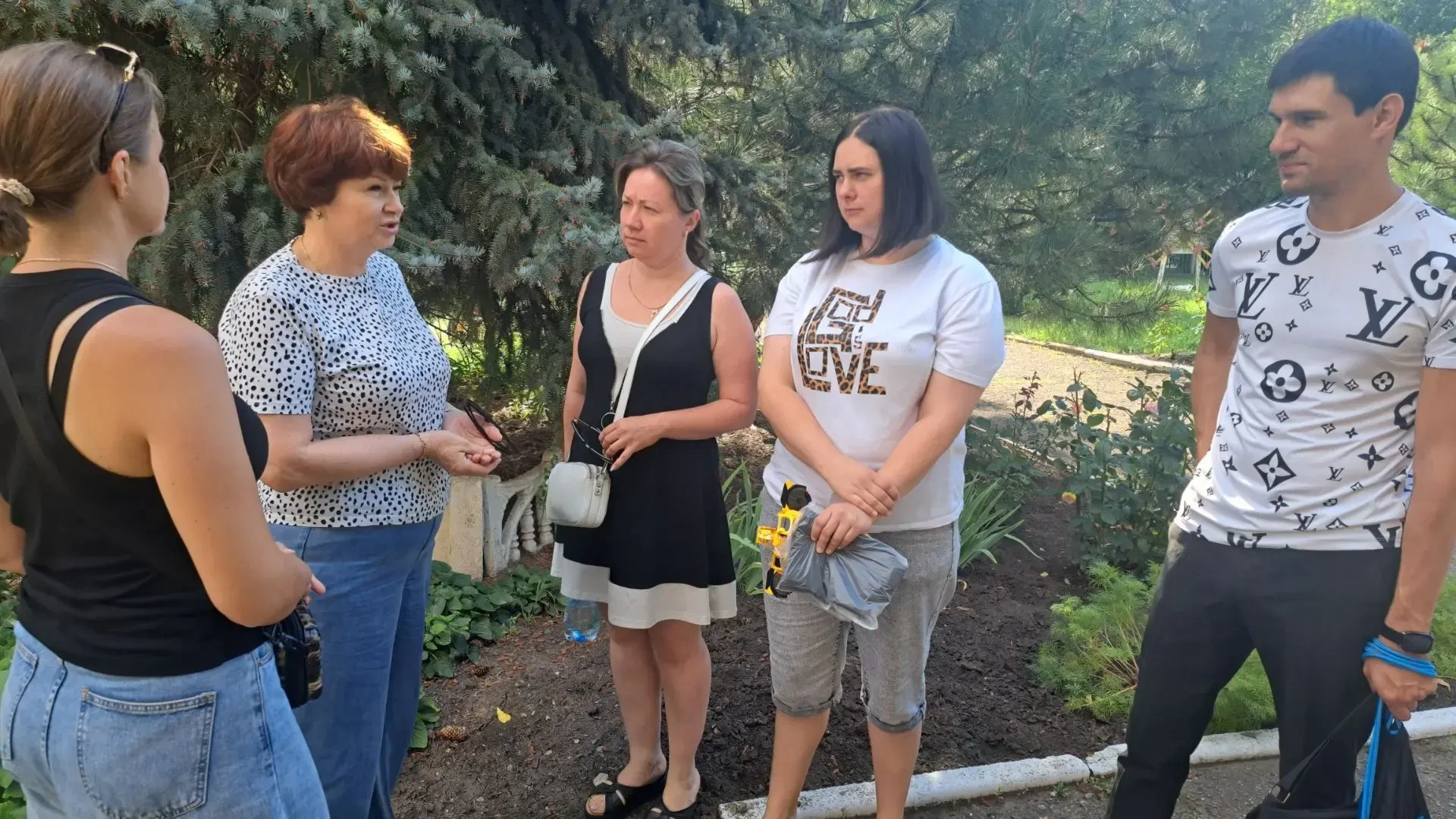 Сегодня, 5 августа, спикер Ирина Насерова провела встречу с гражданами  по адресу: г.о....