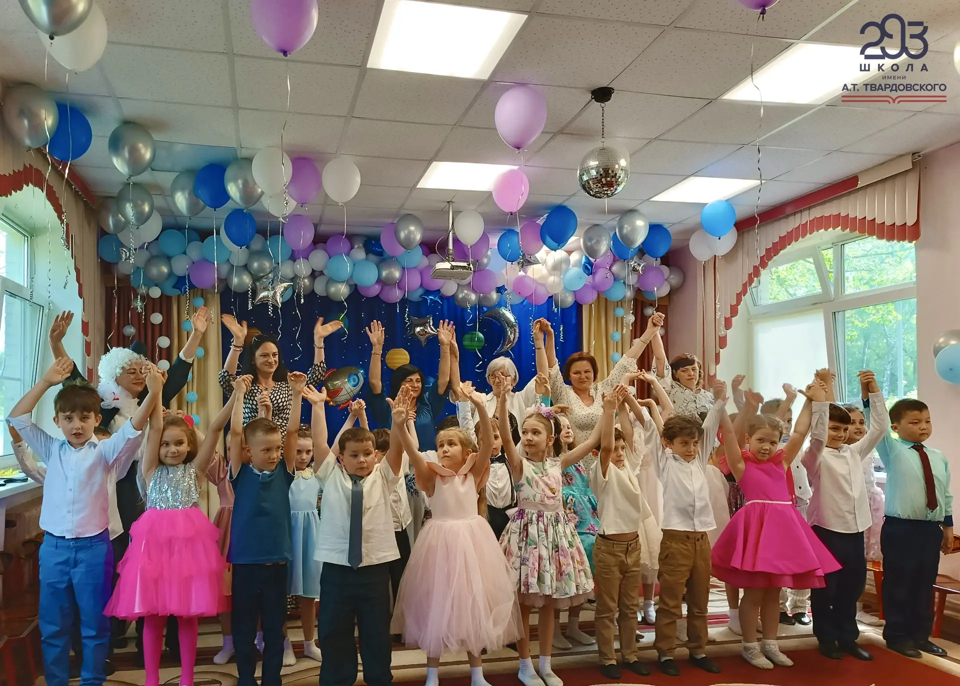 Выпускной бал 🎉🎉🎉🎉🎉🎉  🥳Выпускной бал в детском саду - это поистине волшебное событие, полное эмоций 