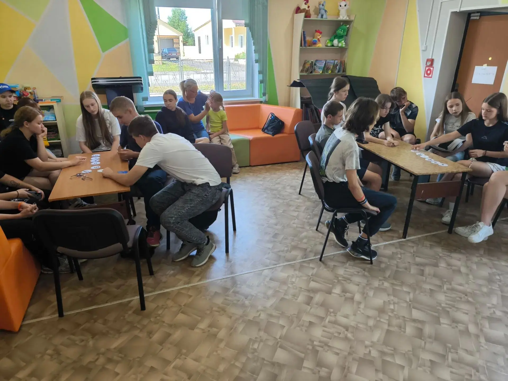 Ребята из трудовой бригады вместе с наставником Н. В. Хрусцелевской стали участниками увлекательного