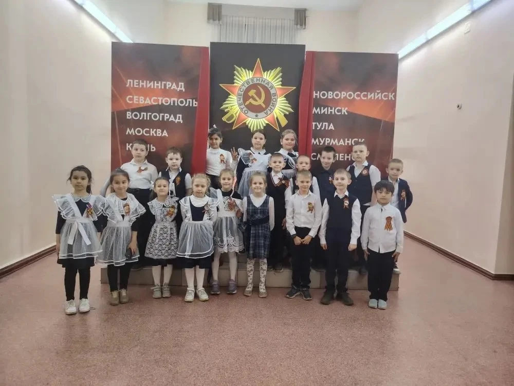 Сегодня, 6 мая, ученики нашей начальной школы посетили театрализованный концерт «Голоса Победы» 🎭✨  