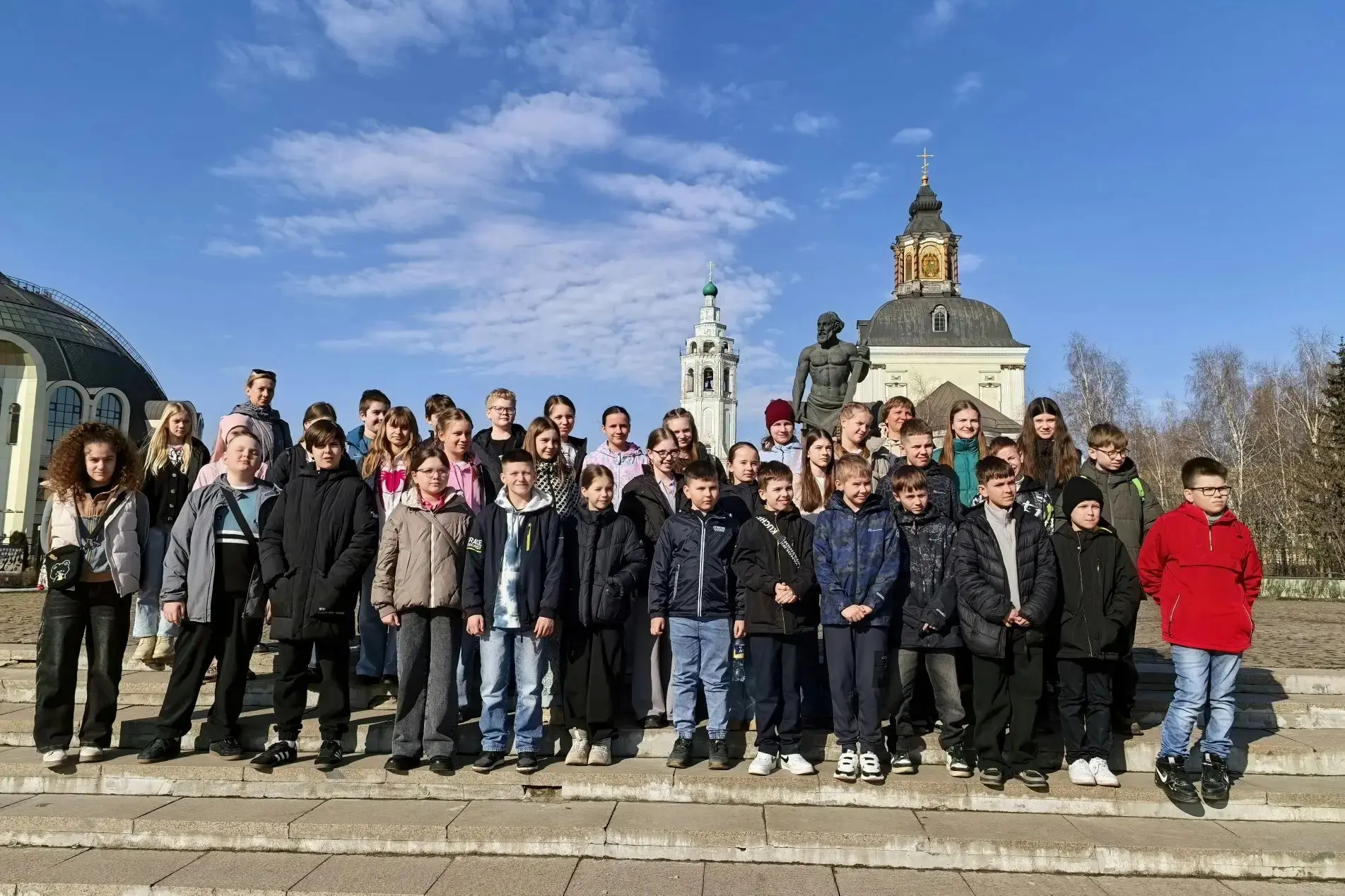 Пятый класс — это сила! 29 марта ученики 5 "А"  и 5"Е"  классов отлично провели время в городе оруже
