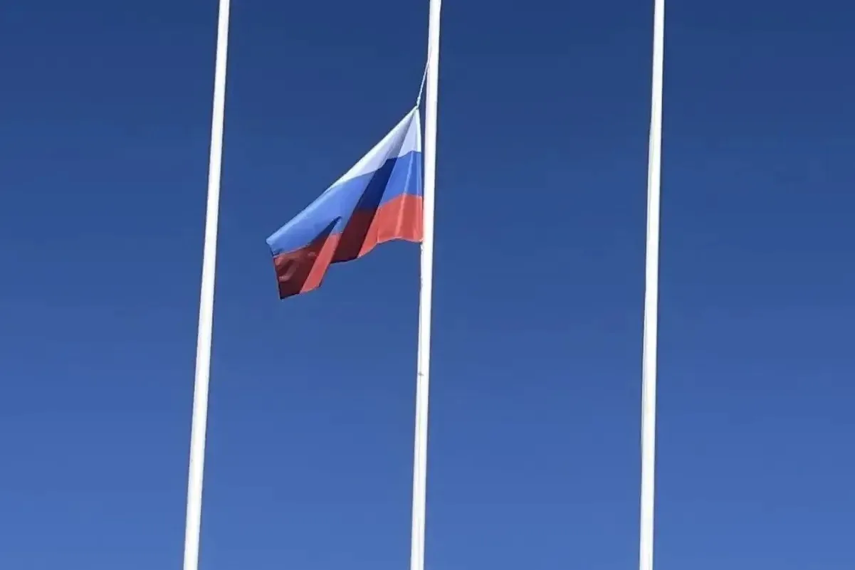 🇷🇺В Адлерском районе продолжаются мероприятия приуроченные Дню Государственного флага...