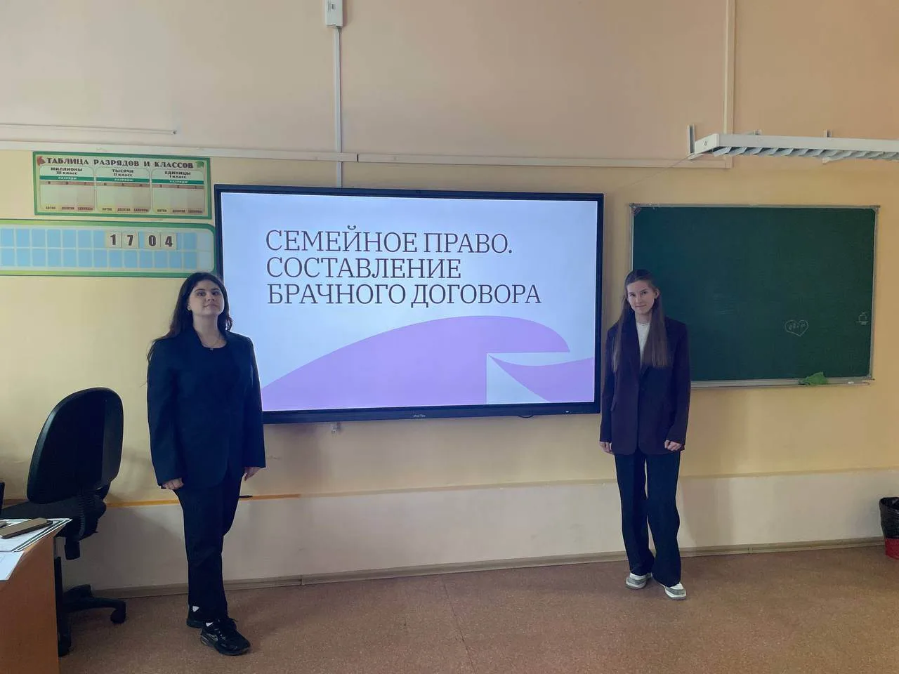 ✨ В нашей школе прошёл «День открытых дверей. Поступай в предпроф!»   📚Это был по-настоящему яркий и