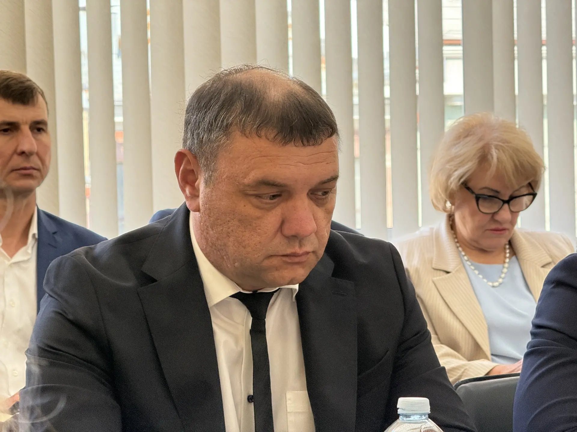 На сегодня водителями укомплектовано 63% автобусных перевозчиков, рассказывает Михаил Ш...