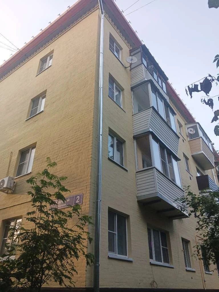В Лобне продолжается капитальный ремонт дома в Научном городке
 
📍 В городском округе Лобня идёт ка