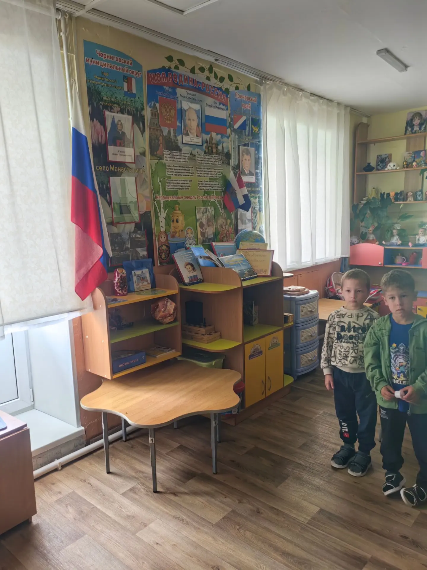 Сегодня в старшей группе прошло важное тематическое мероприятие, посвященное Дню памяти и скорби. Мы