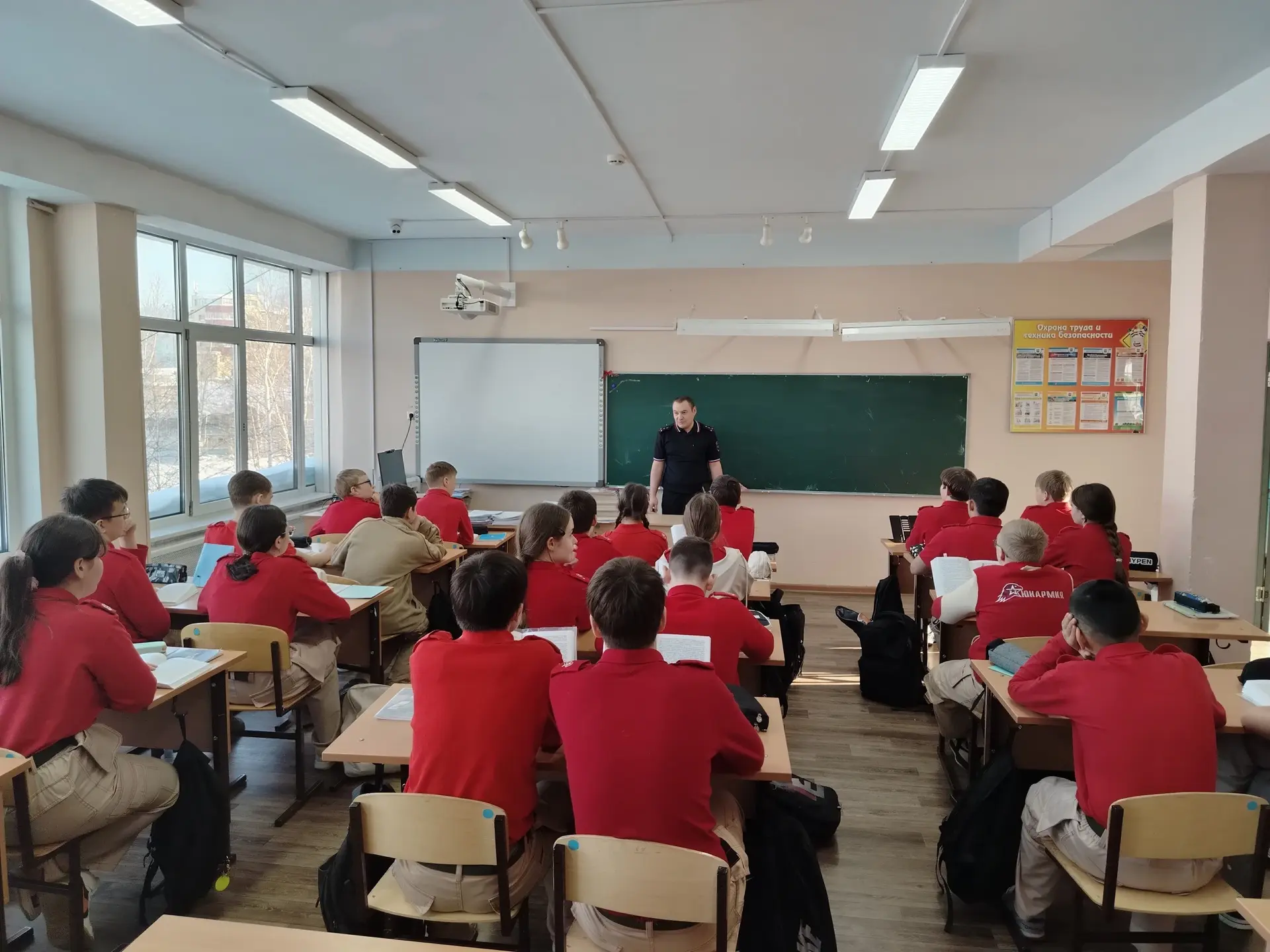 ‼️Сегодня в стенах нашей школы прозвучало важное послание о здоровье и безопасности. В рамках работы