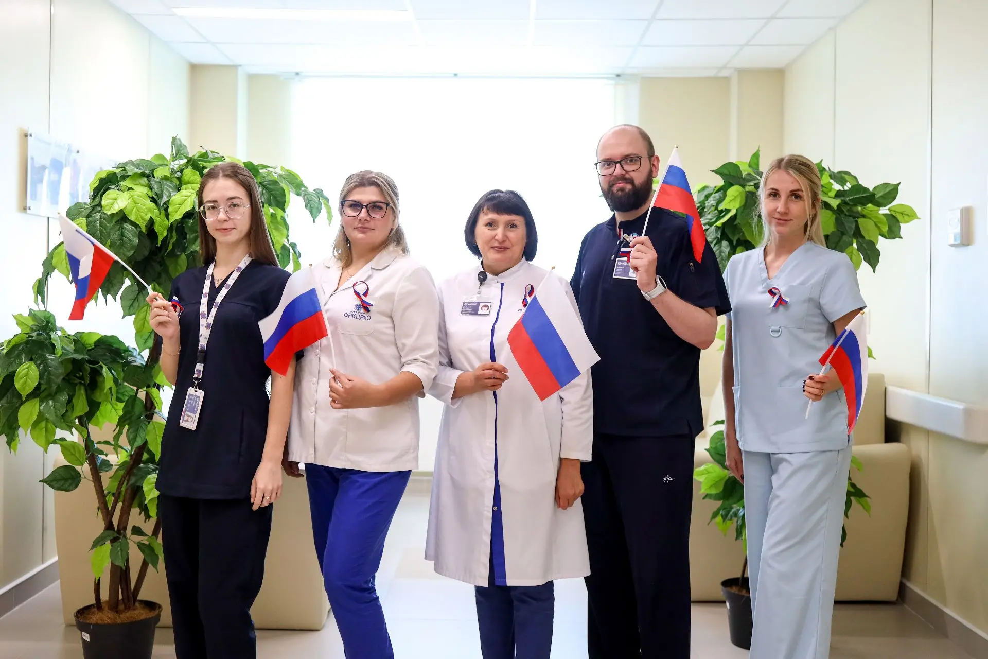 Молодежный совет ФНКЦРиО ФМБА России присоединился к акции ко Дню Государственного флаг...