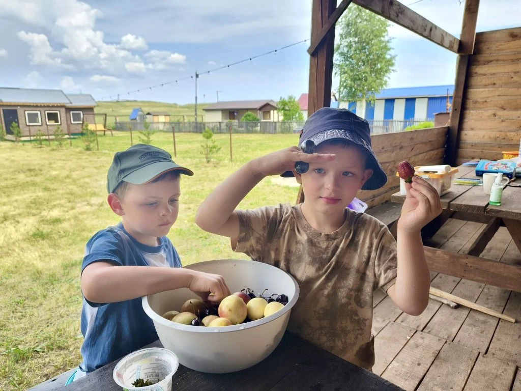 Наконец-то, добрались и до самого Шира. 🥳  
Тут праздник жизни- жара и на выбор: покой🍃🙄 или весе