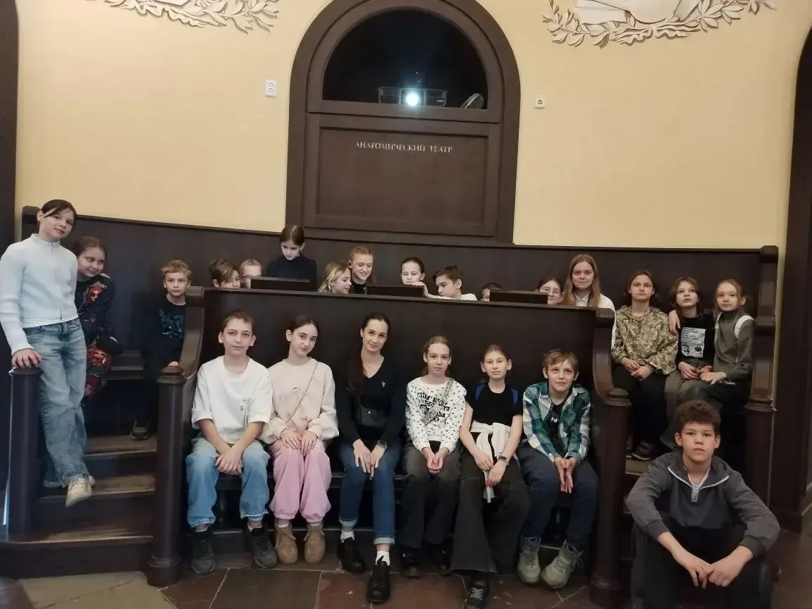 Кунсткамера – все знания о мире в одном здании  18 марта учащиеся 5«Б» класса посетили Музей антропо