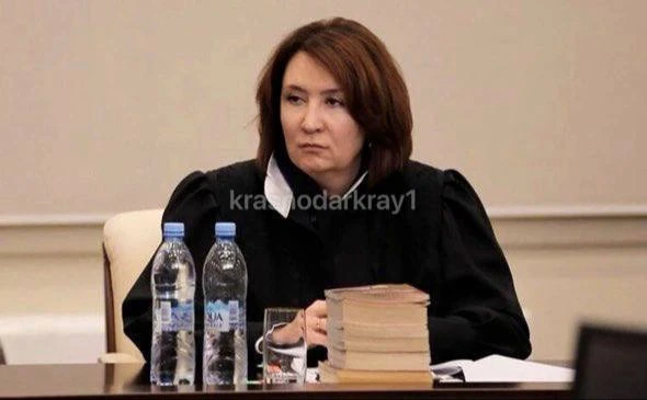 ‼️Бывший супруг экс-судьи Краснодарского краевого суда Елены Хахалевой пытался вывести за рубеж акти