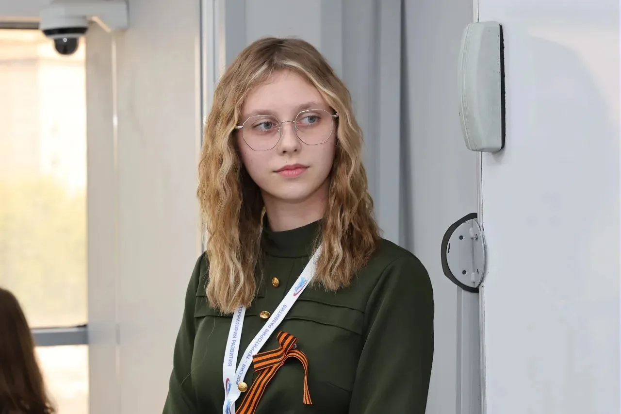 Королева Елизавета, ученица 11А класса МБОУ СОШ 10, заняла 2 место во всероссийском конкурсе "Сила т