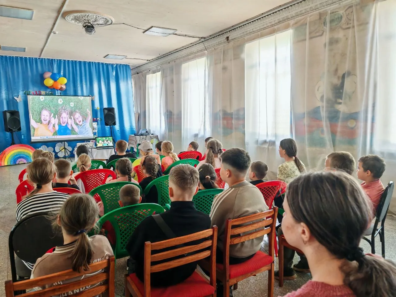 🌞 Наше лето на площадке «Радуга детства» началось с улыбок и полезных знаний!
