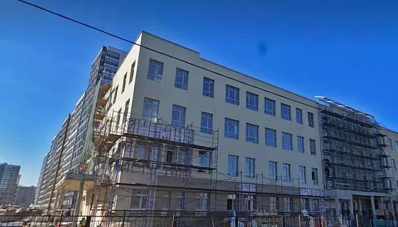 Беглов подписал постановление о выкупе здания поликлиники на Дальневосточном проспекте