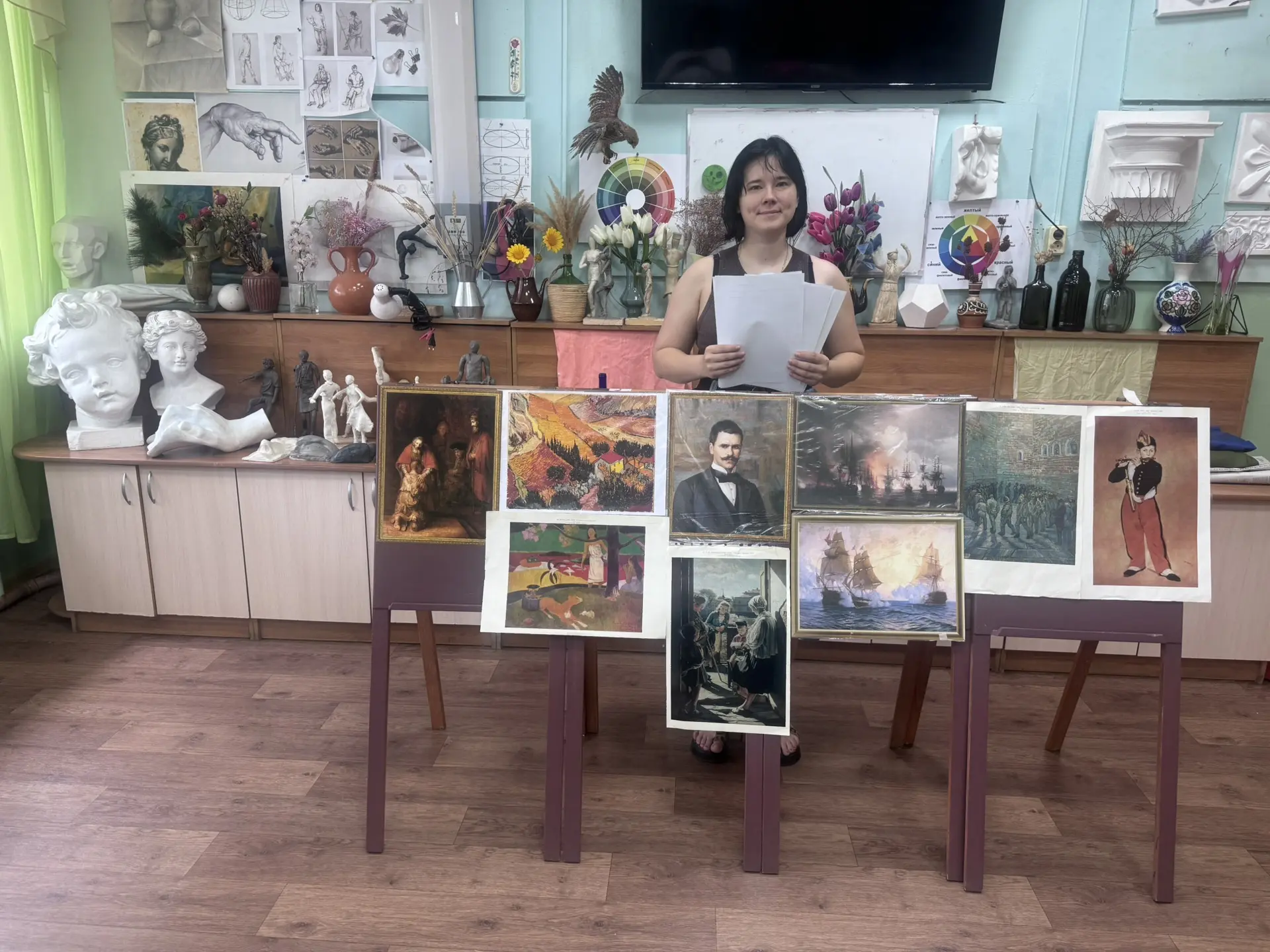 В детской художественной школе прошла выставка «Живописный микс»! 🎉

🖼️ На этот раз зрители смогли
