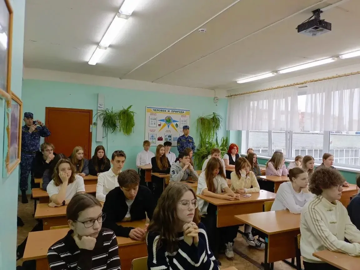 ПРОФОРИЕНТАЦИЯ ДЛЯ СТАРШЕКЛАССНИКОВ — УФСИН познакомил с профессией 👮  23 апреля представители Управ