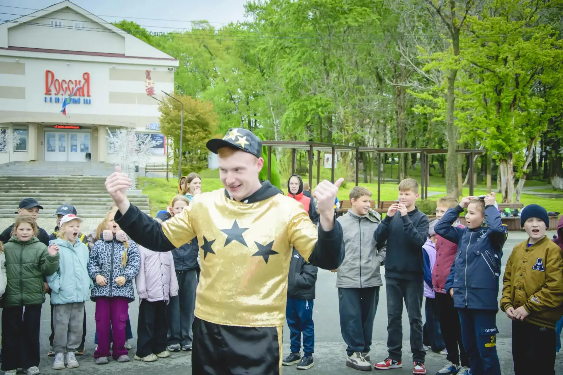 Сегодня на площади Ленина царили веселье, смех и отличное настроение! ☀️

Для ребят из пришкольных л
