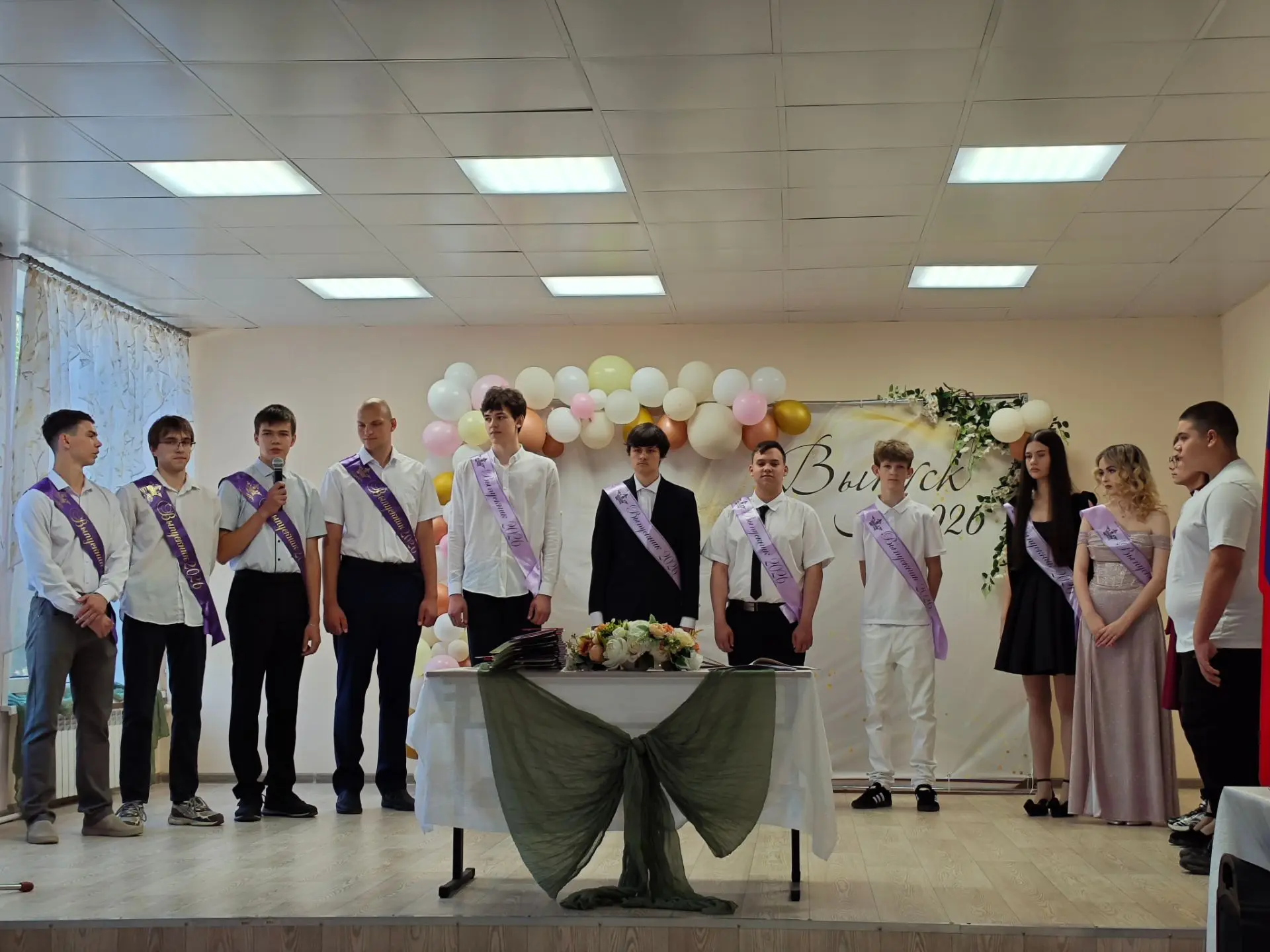 🎉 Торжественный выпускной в МКОУ Елизаветовская СОШ! 🎉

27 июня в нашей любимой Елизаветовской шко