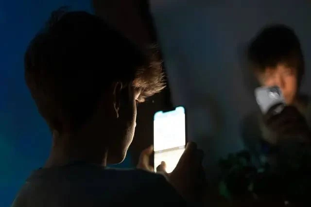 🤔 Рилсы перед сном могут привести к импотенции, — данные исследования.