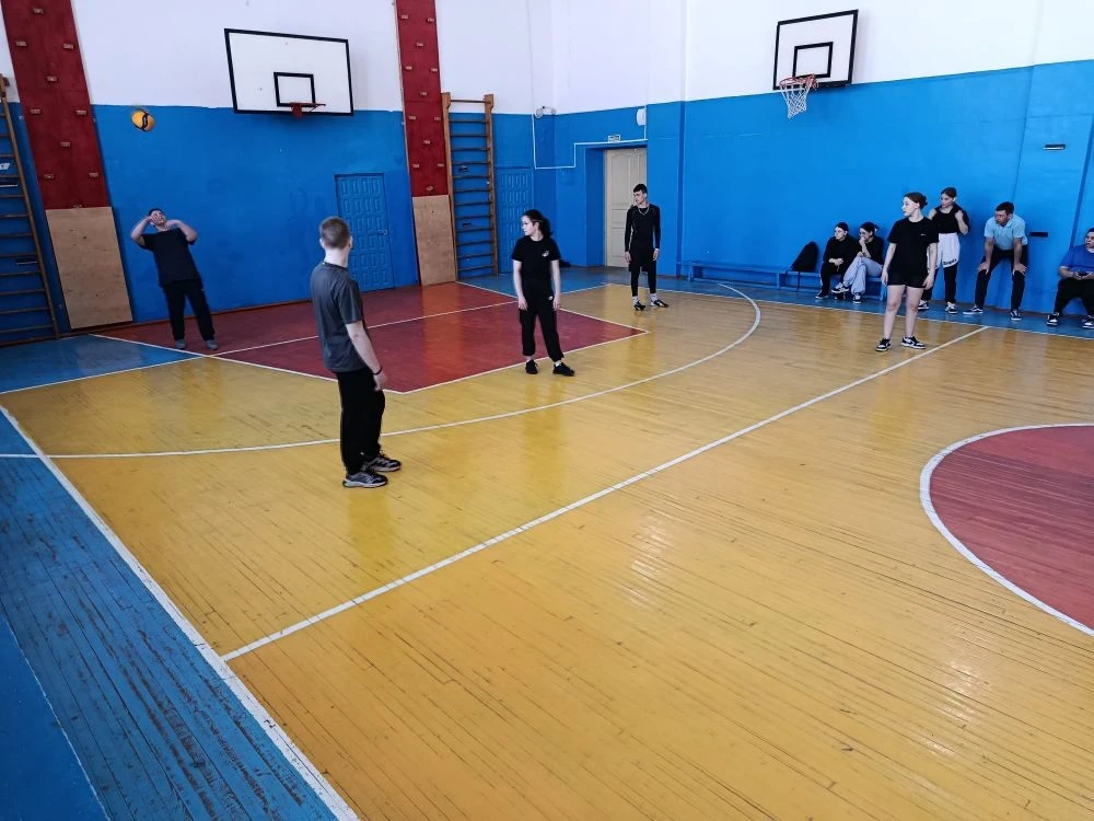 Школьный этап Президентских спортивных игр, прошедший на базе МАОУ СОШ Бердюжье, стал настоящим испы