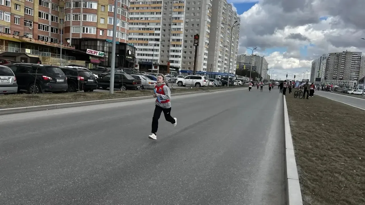 🎖️Сегодня наши старшеклассники приняли участие в легкоатлетической эстафете, посвящённой Дню Победы 