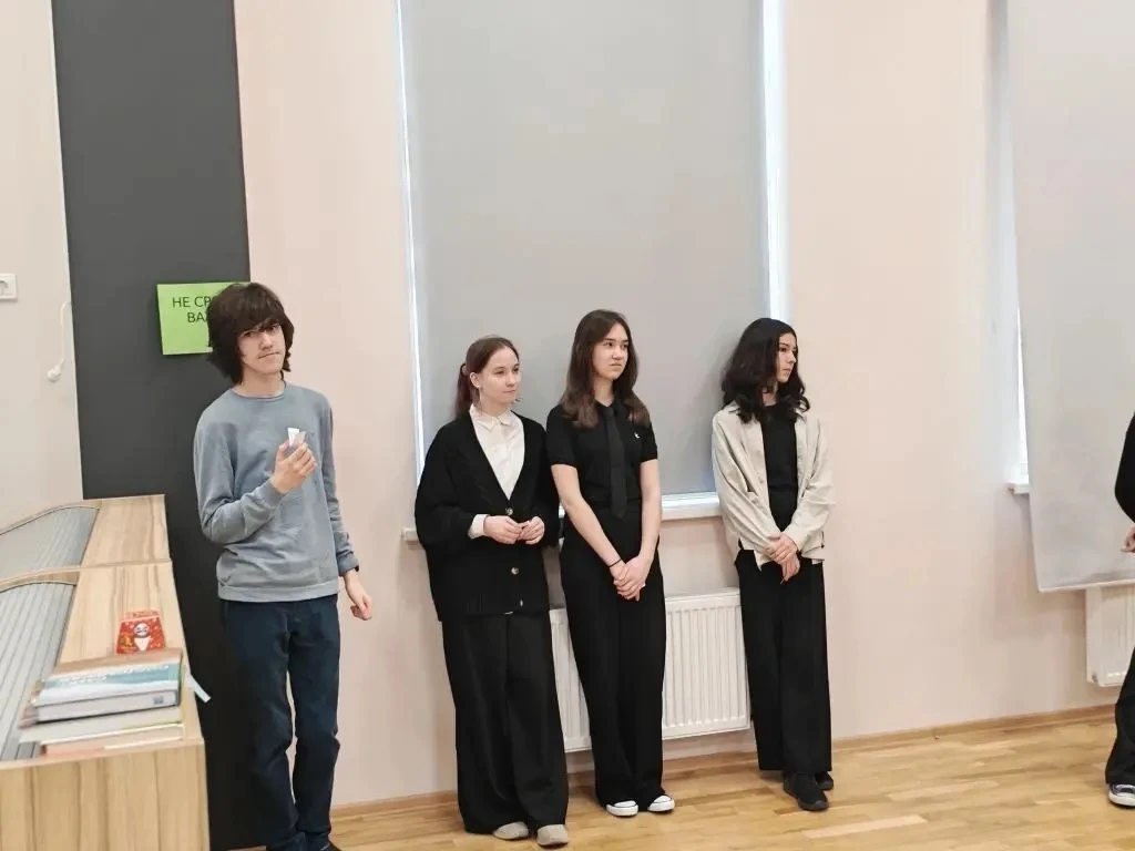 17 марта обучающиеся 9 А и 9 класса посетили тренинг "Уверенность в стрессе", который провели психол