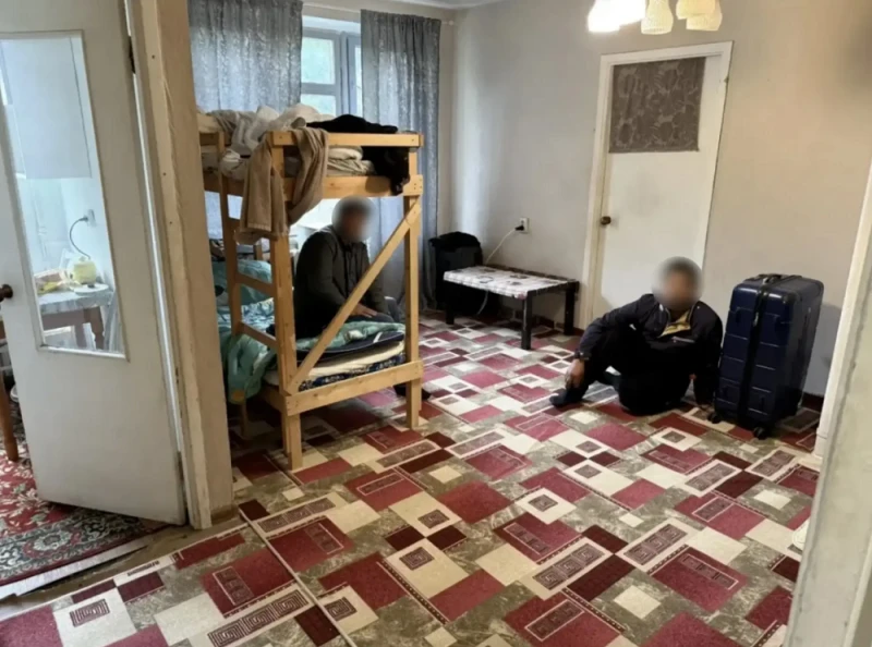 🚨 В Коммунарке участковый уполномоченный полиции задержал подозреваемую в фиктивной по...