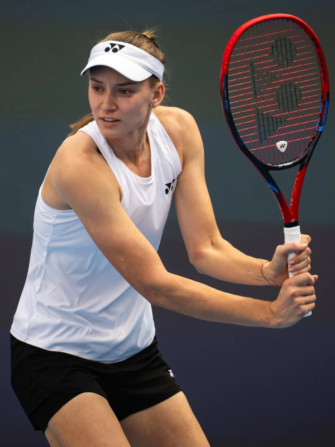 🎾💔 Елена Рыбакина снялась с «тысячника» в Ухане из-за травмы стопы