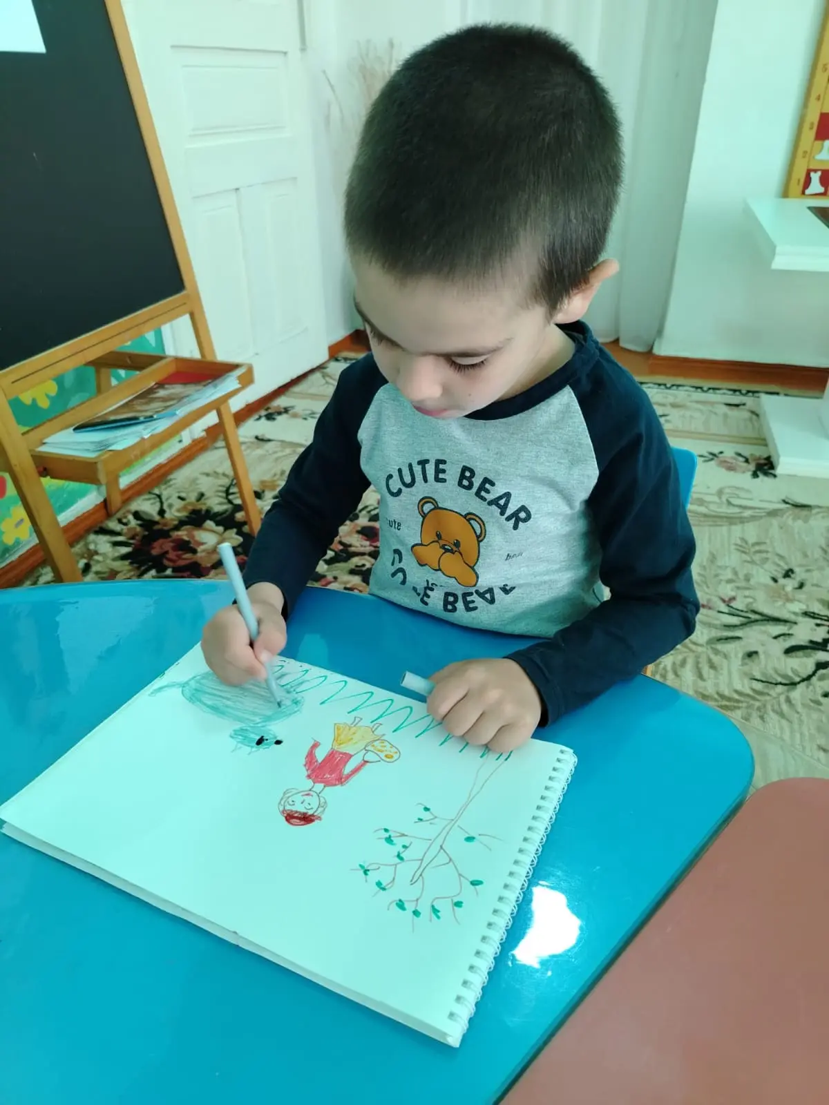 💡 Сегодня дети рисовали