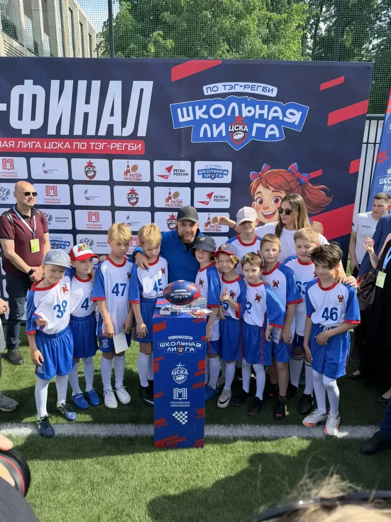 Новости спорта 🏉 23 мая на стадионе «Лужники» состоялся гранд-финал школьной лиги по тэг-регби. В ре