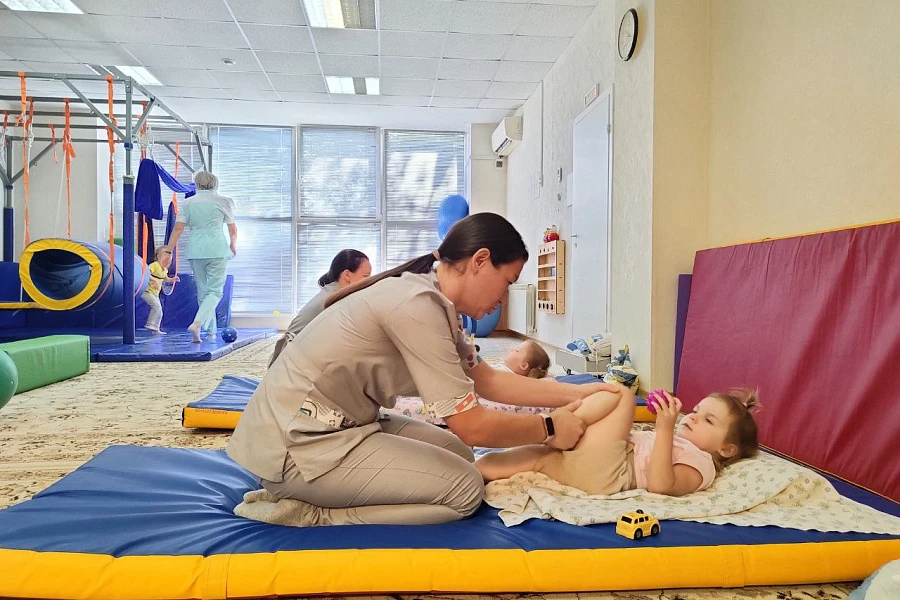 В Волгоградской области дети с ОВЗ получают комплексную помощь соцслужб   Более 1,6 тыс. юных волгог