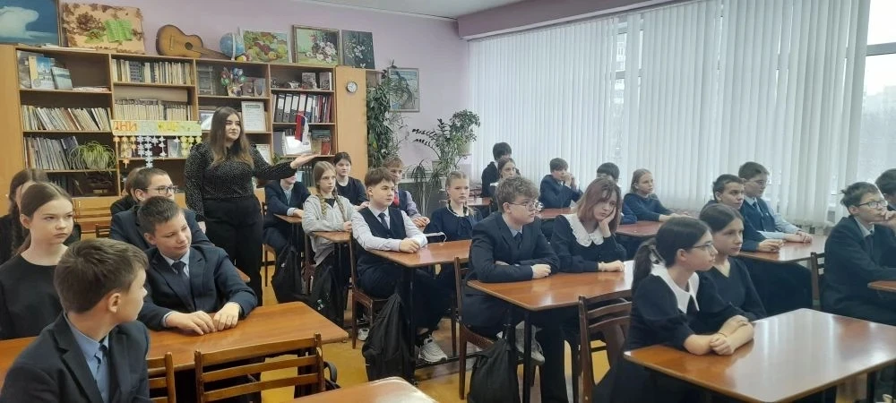 🌟 Сегодня в 7 «В» классе прошла увлекательная беседа о правах потребителя! 💡  Ребята узнали: ✅ что т