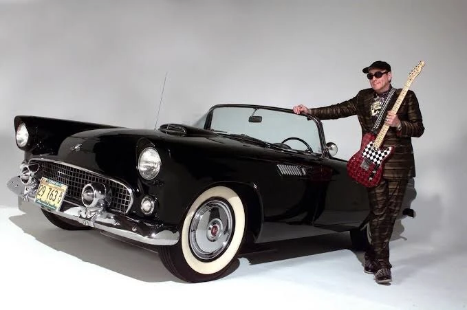 RICK NIELSEN: БОЛЬШАЯ РАСПРОДАЖА