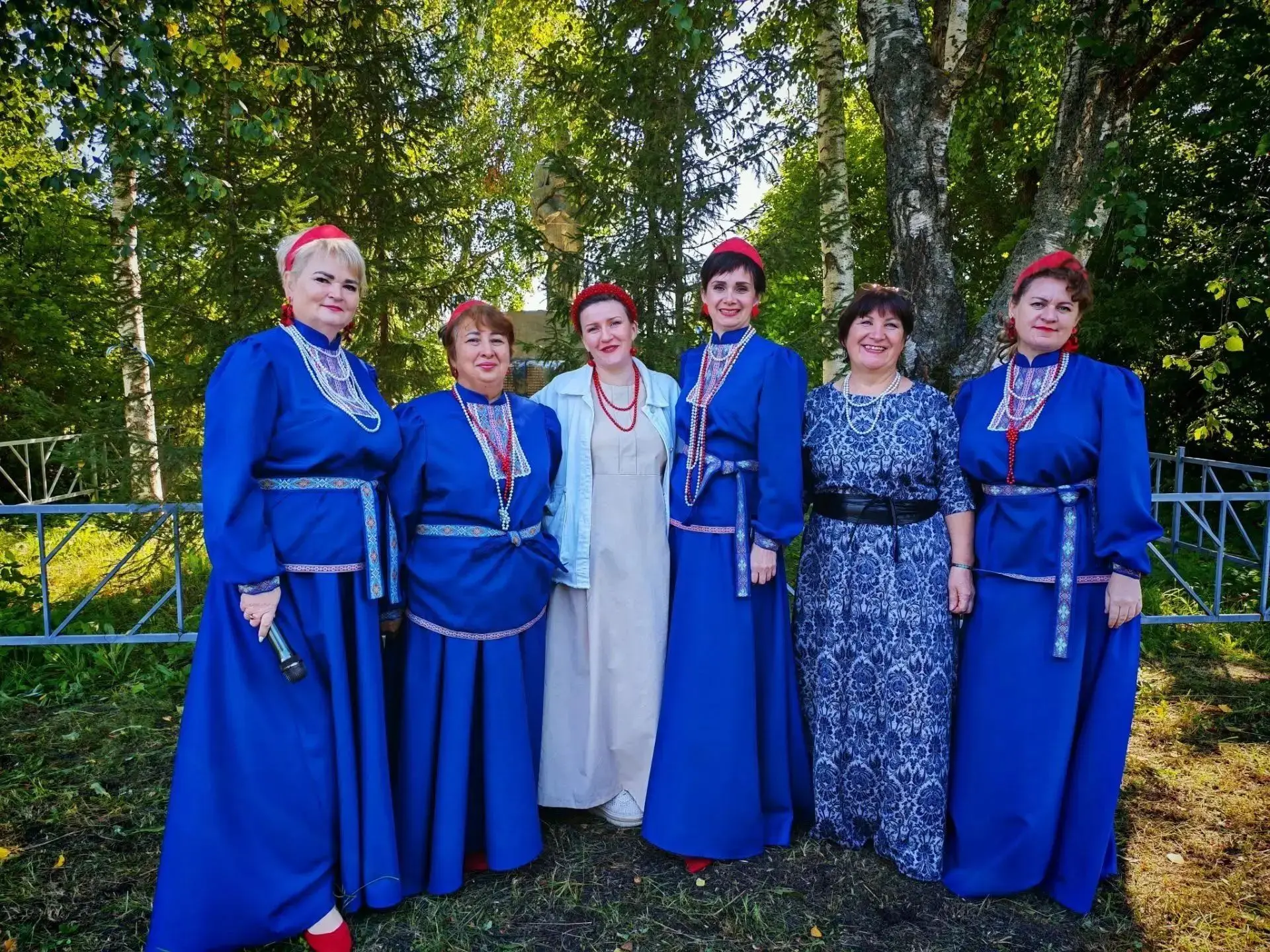 💥 В селе Злобино прошла праздничная программа «Поющее лето»