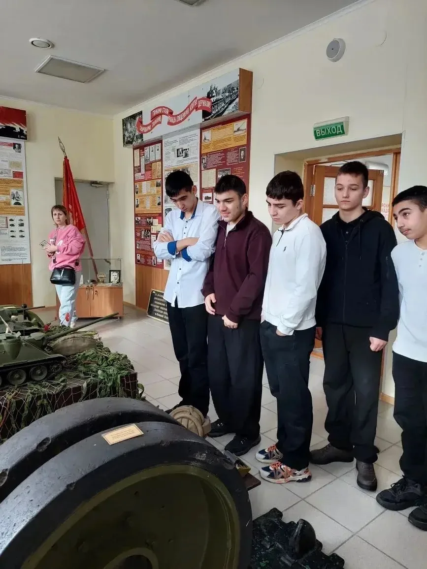 ⚒️ЭКСКУРСИЯ В ПРОШЛОЕ🛠️  11 марта ученики 7в класса вместе с классным руководителем Шумаевой Ольгой 