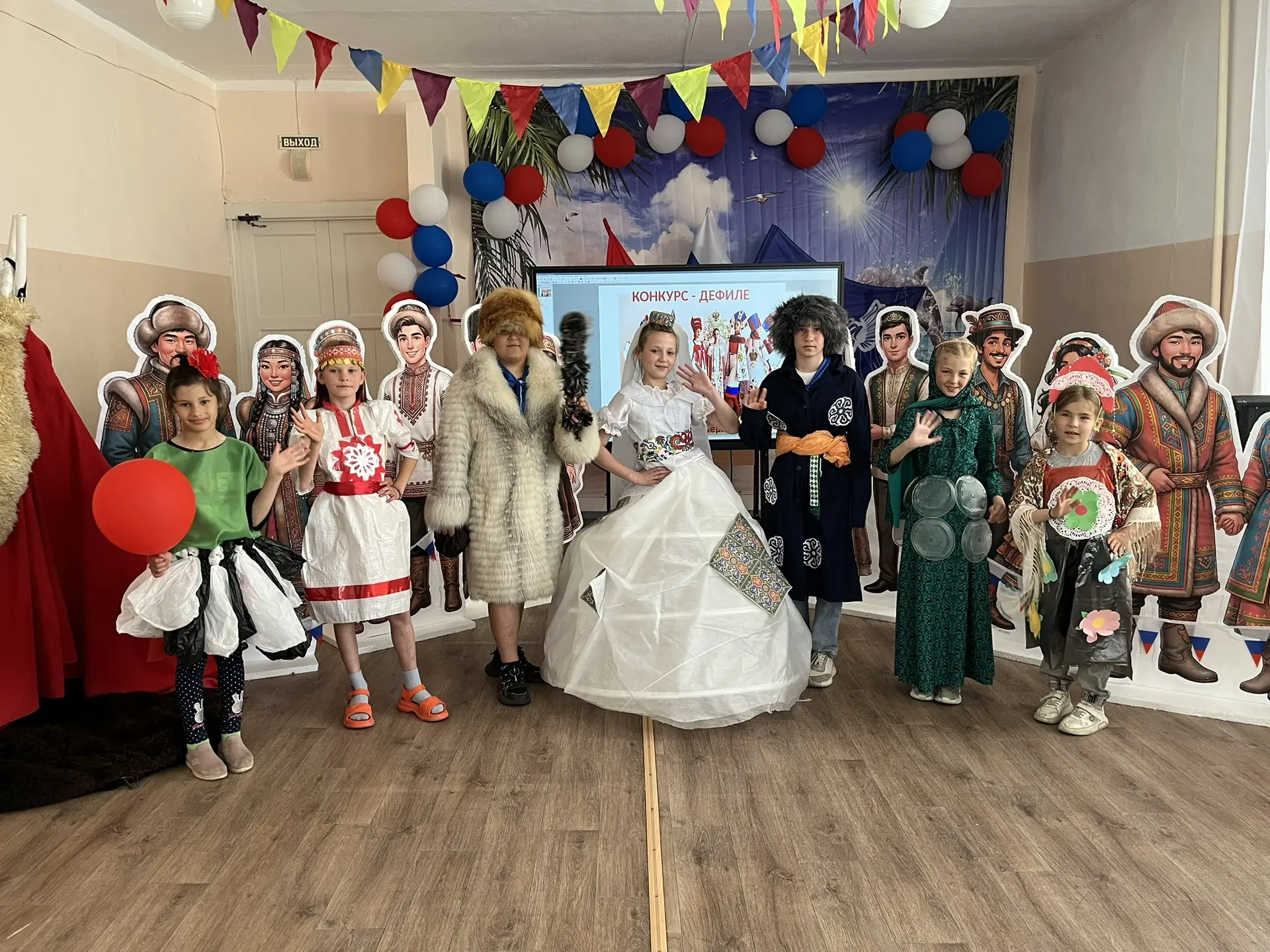 🌷ДОЛ «Жемчужинки». День 5.

Сегодня, 5 июня, в нашем лагере прошёл невероятно насыщенный и познават