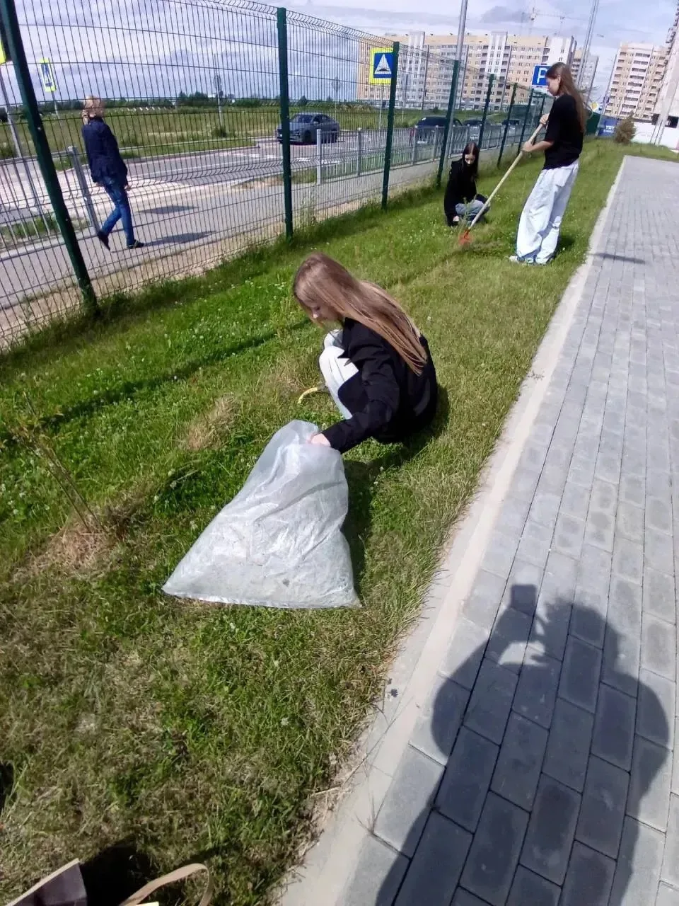 Первая неделя в нашем пришкольном лагере труда и отдыха пролетела. И пролетела не зря.
Эти дни были 