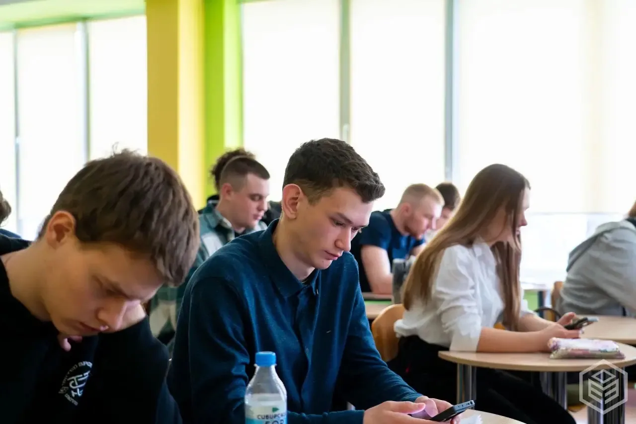 Международный фестиваль молодежи ждет участников и волонтеров!  Специалисты Кузбасского ГАУ продолжа