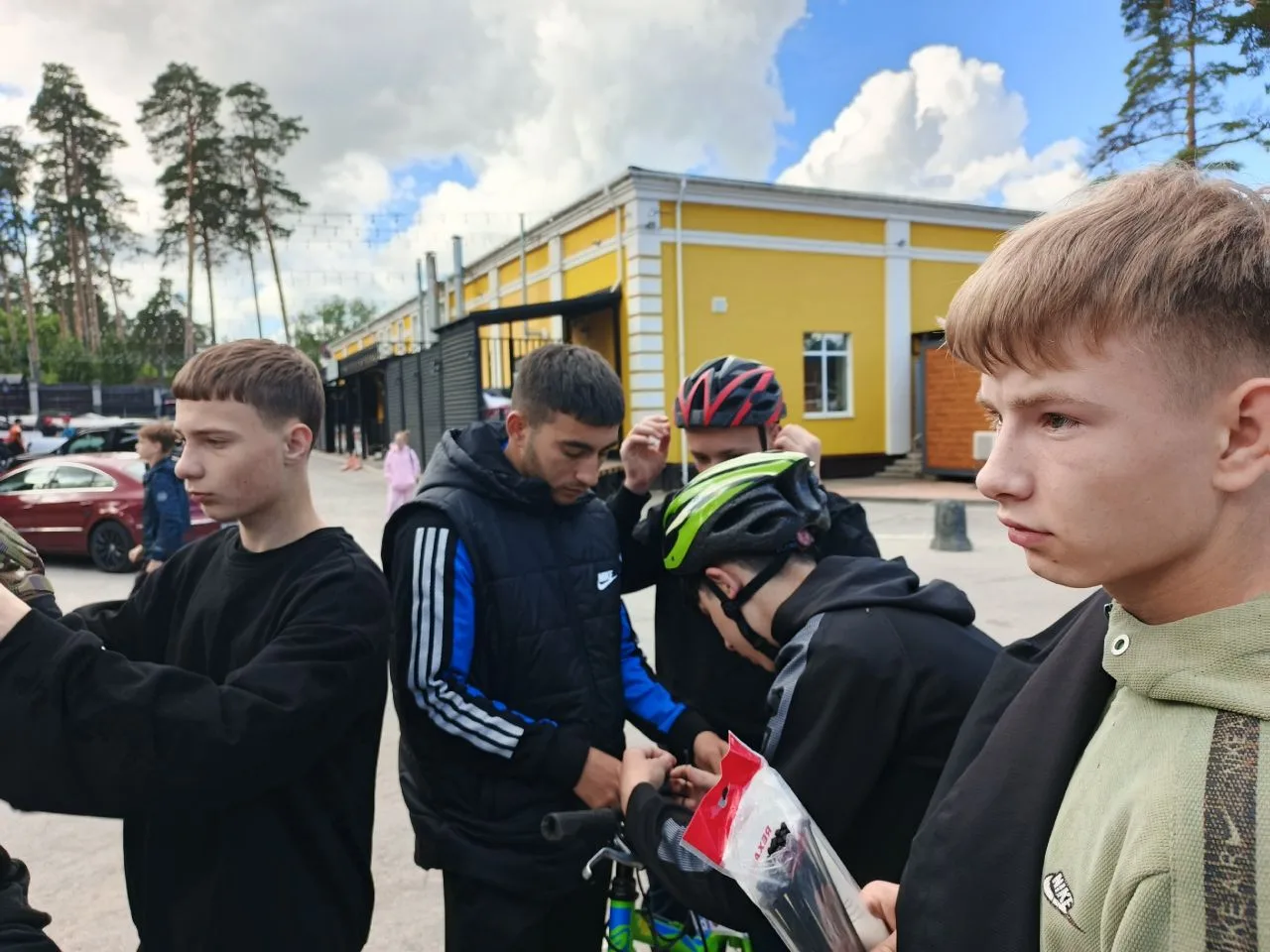 🚴‍♂️ ВЕЛОГОНКА В СОЛОТЧЕ ПО «ТРОПЕ ПАУСТОВСКОГО»🚴

💥 Сегодня 3️⃣1️⃣ мая наши любимые воспитанники