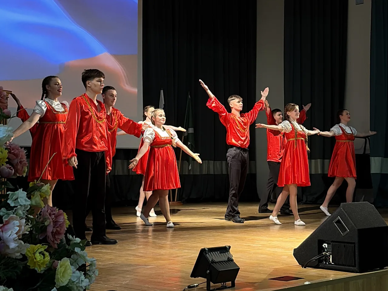 О России с любовью

🎼 В преддверии главного государственного праздника в стенах Дальневосточного та