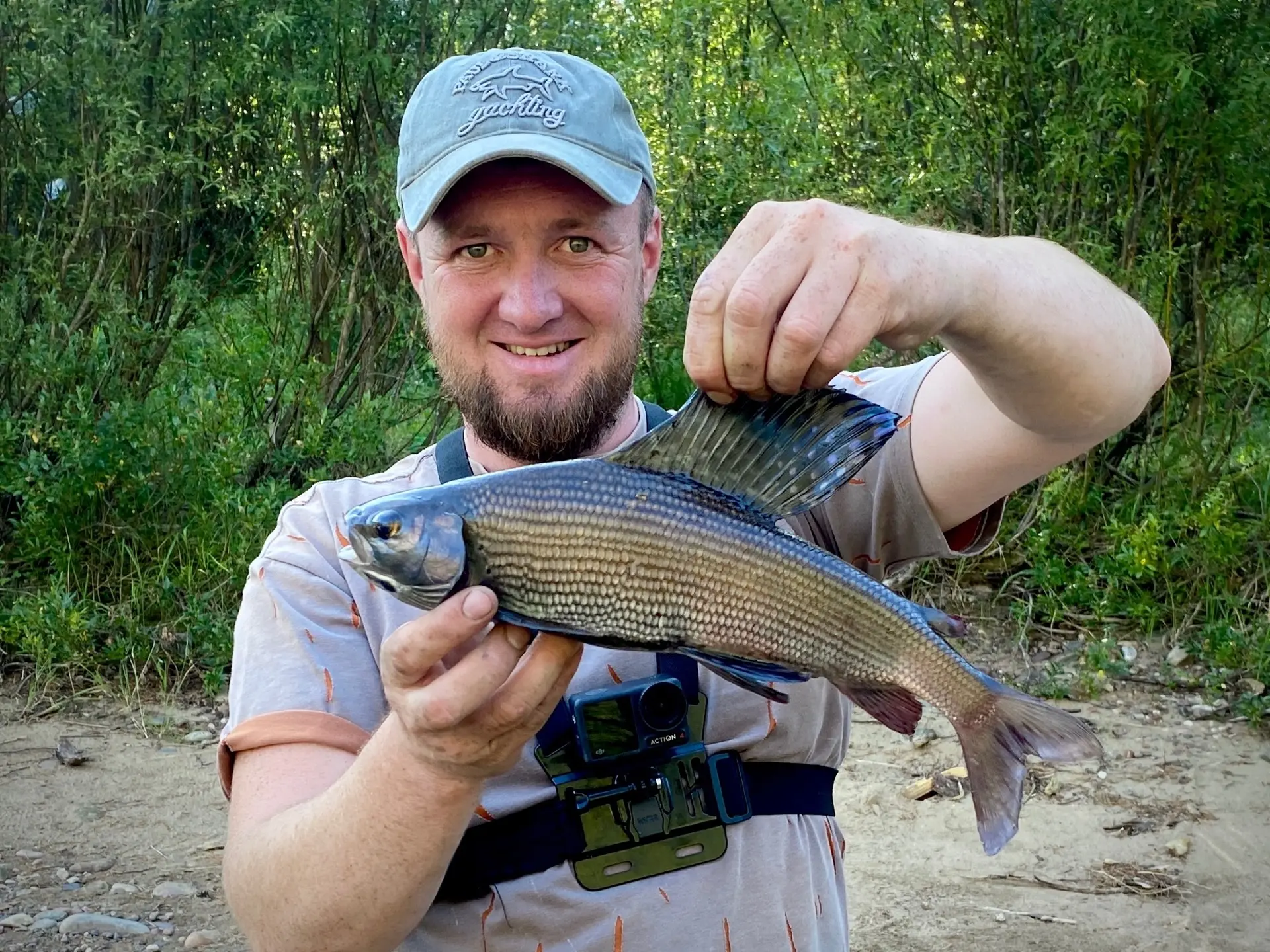 Поздравляю всех с Днем Рыбака! 🎣 

Пусть леска никогда не рвётся, крючки цепляют только удачу, а ка