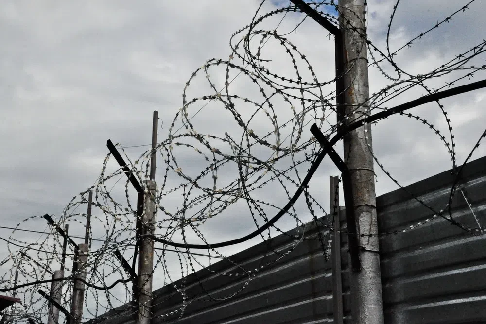 Управлением собственной безопасности ГУФСИН России по Иркутской области пресечена преступная деятель
